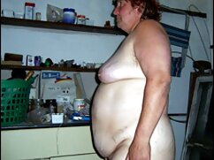 Latina señora cojien ...